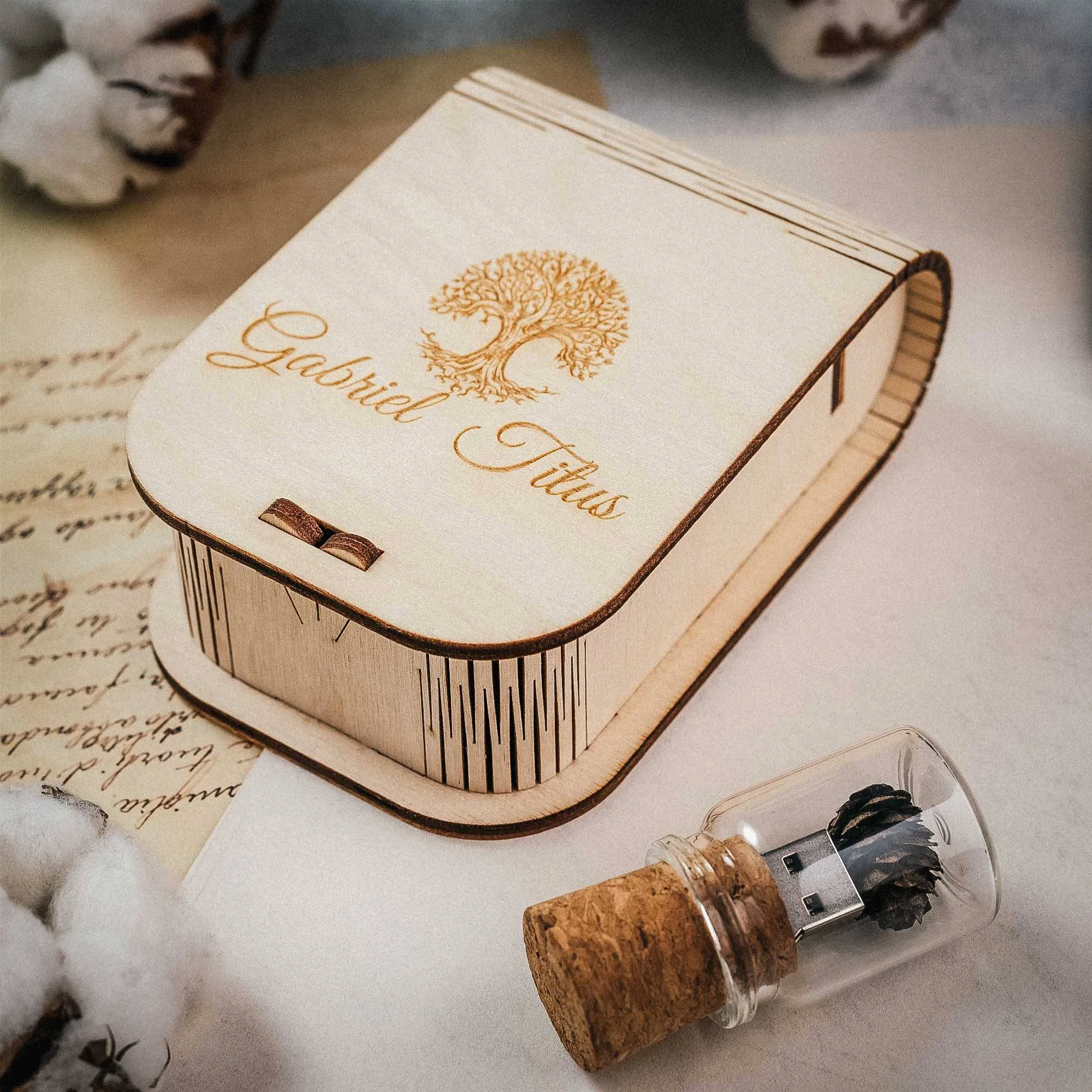 Cork USB Flash Drive 3.0 with Personalized Maple Wooden Box