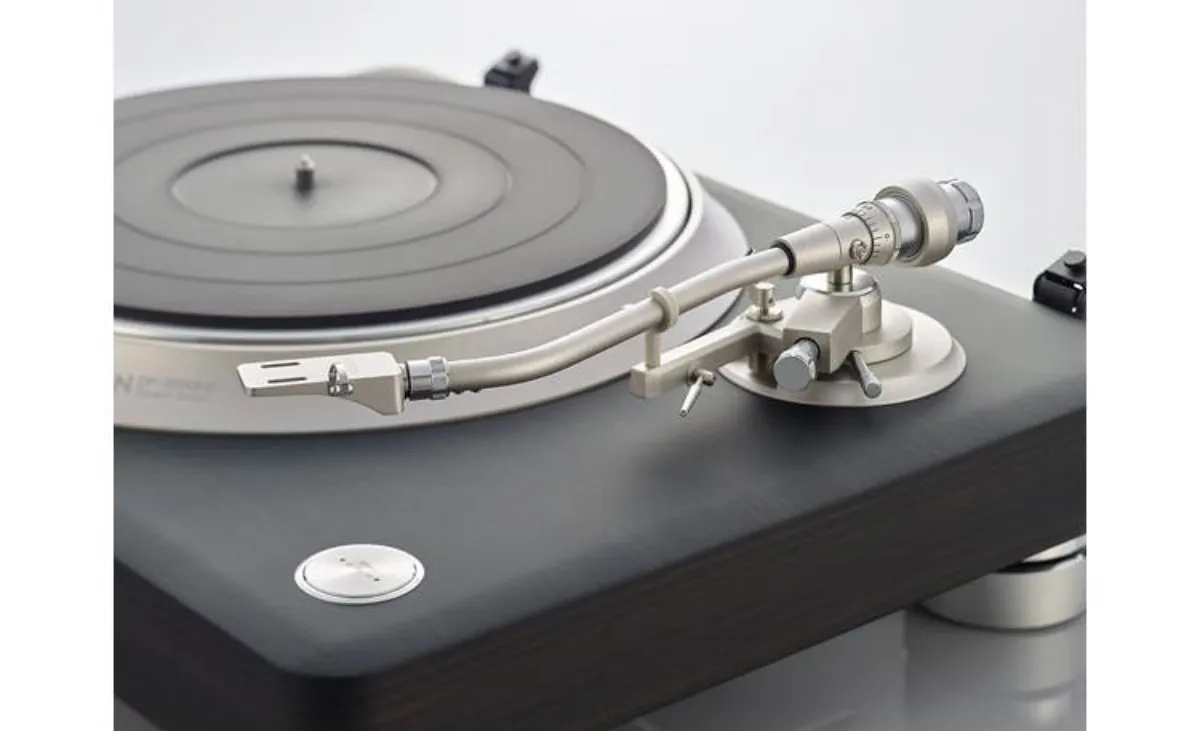 Denon DP-3000NE Manual direct-drive Turntable