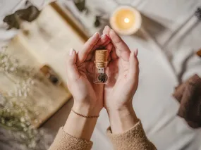 Glass Bottle USB Flash Drive 3.0 with Small Pine Cone