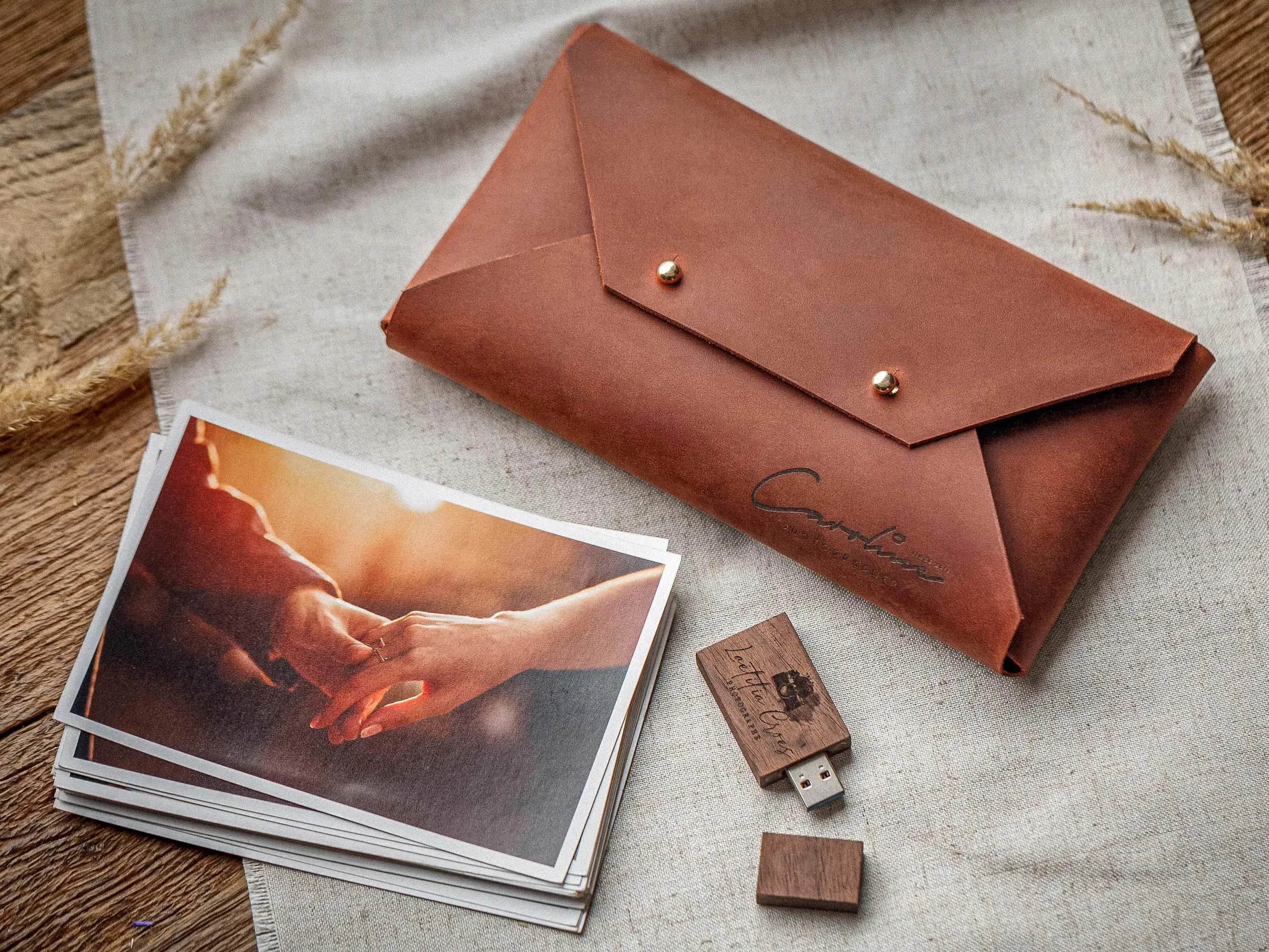 Leather Envelope for Photo & USB Pendrive - Gift for Wedding Clients