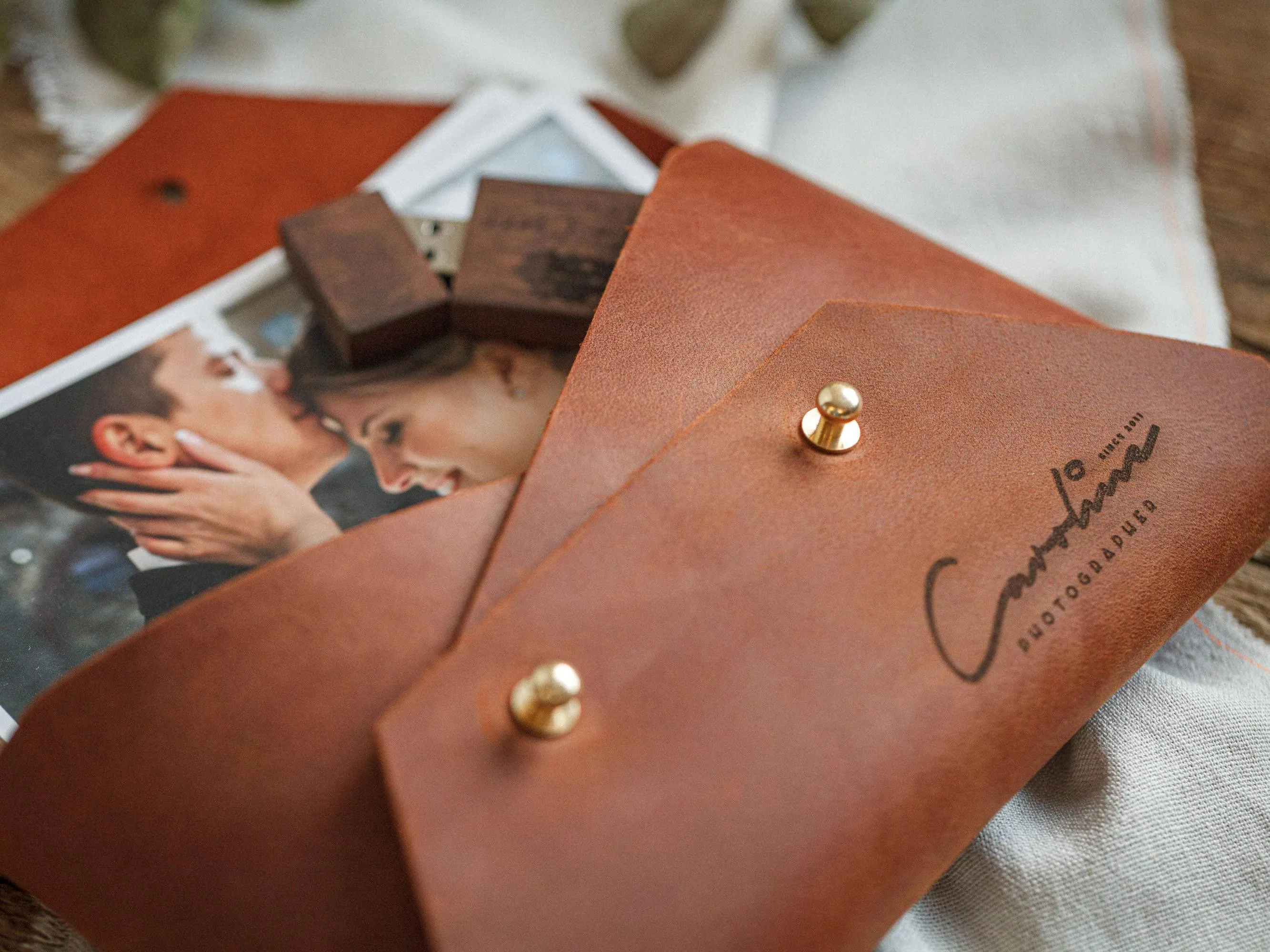 Leather Envelope for Photo & USB Pendrive - Gift for Wedding Clients