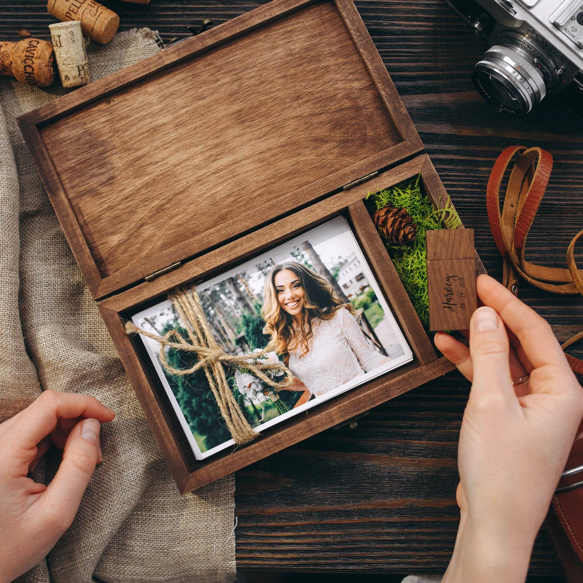 Memory Photo Box for Prints and USB Drive Packaging