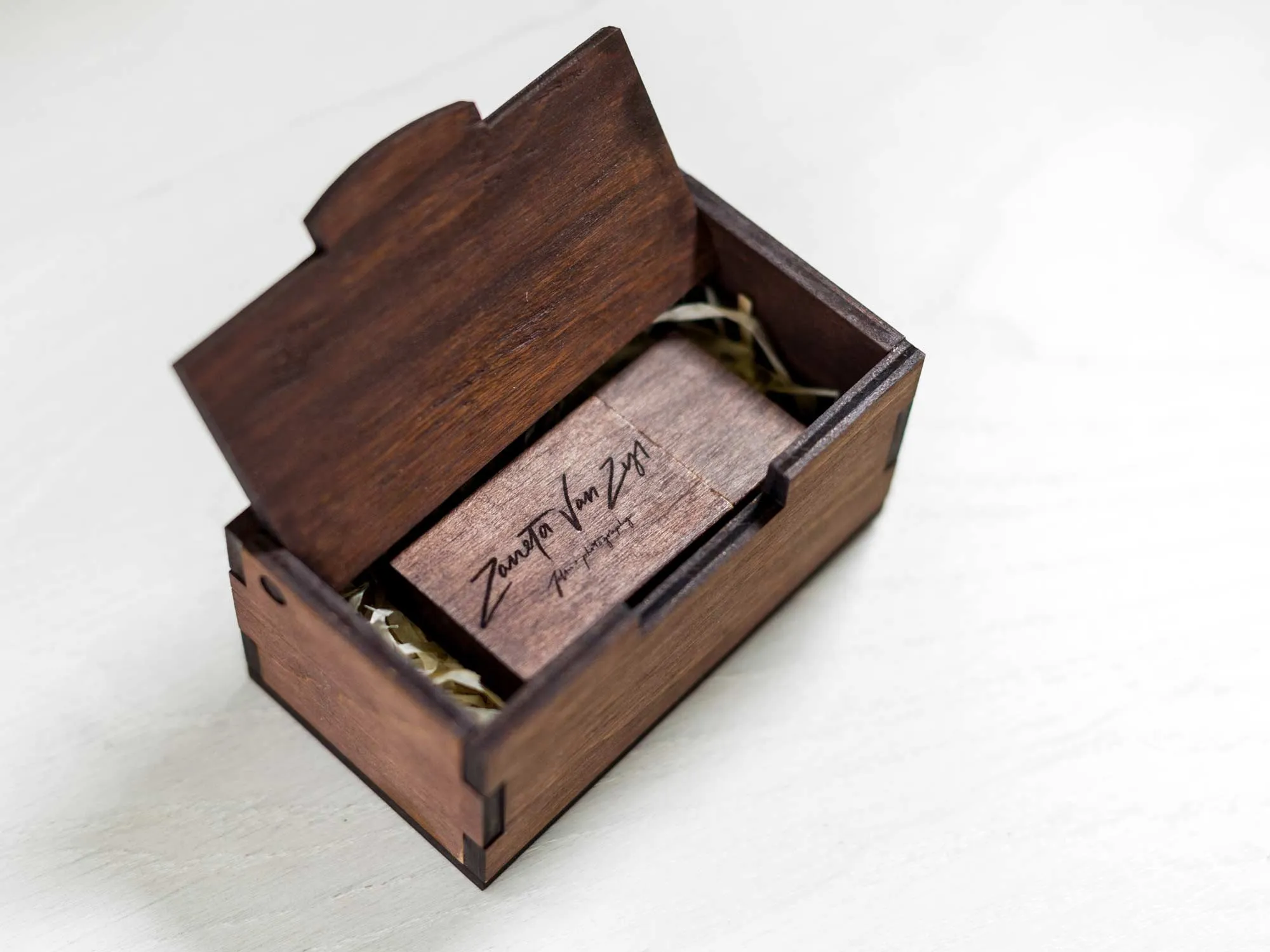 Vintage USB Stick Packaging Box with Wooden USB 3.0 Flash Drive (option)