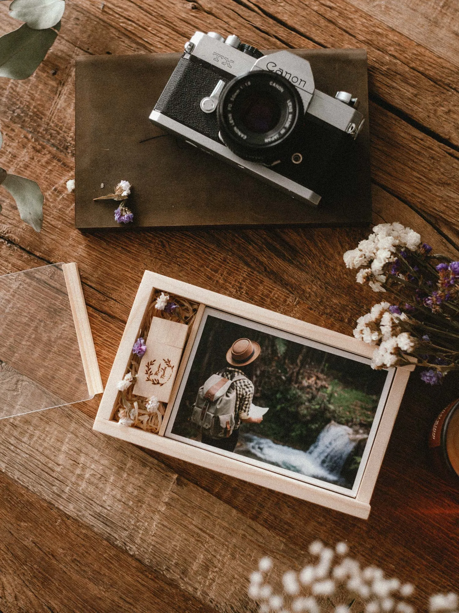 Wedding Photo Box with Personalized Acrylic Lid and USB Flash Drive