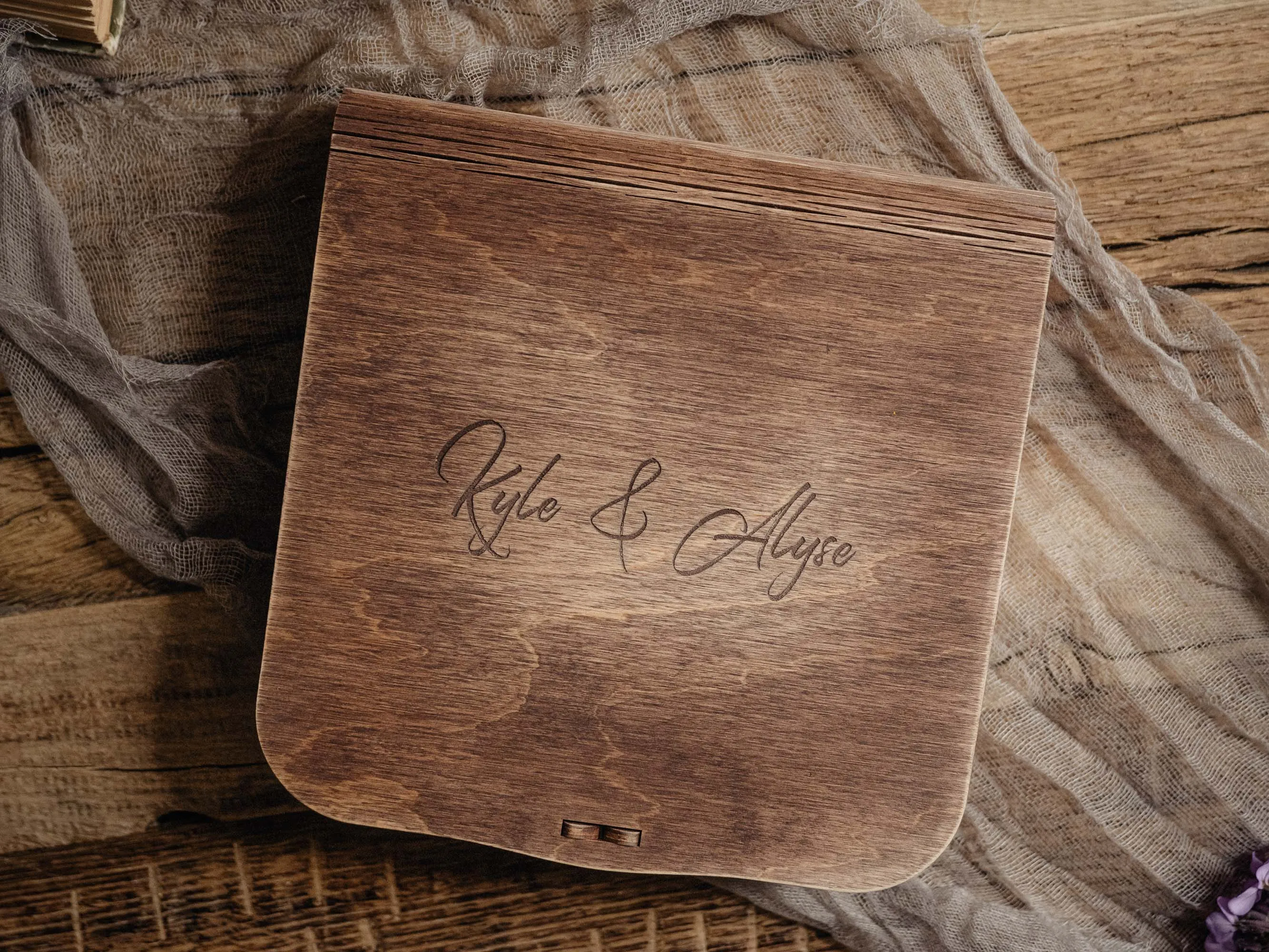 Wooden Photo Box in Vintage Style for Wedding Prints and USB Flash Drive