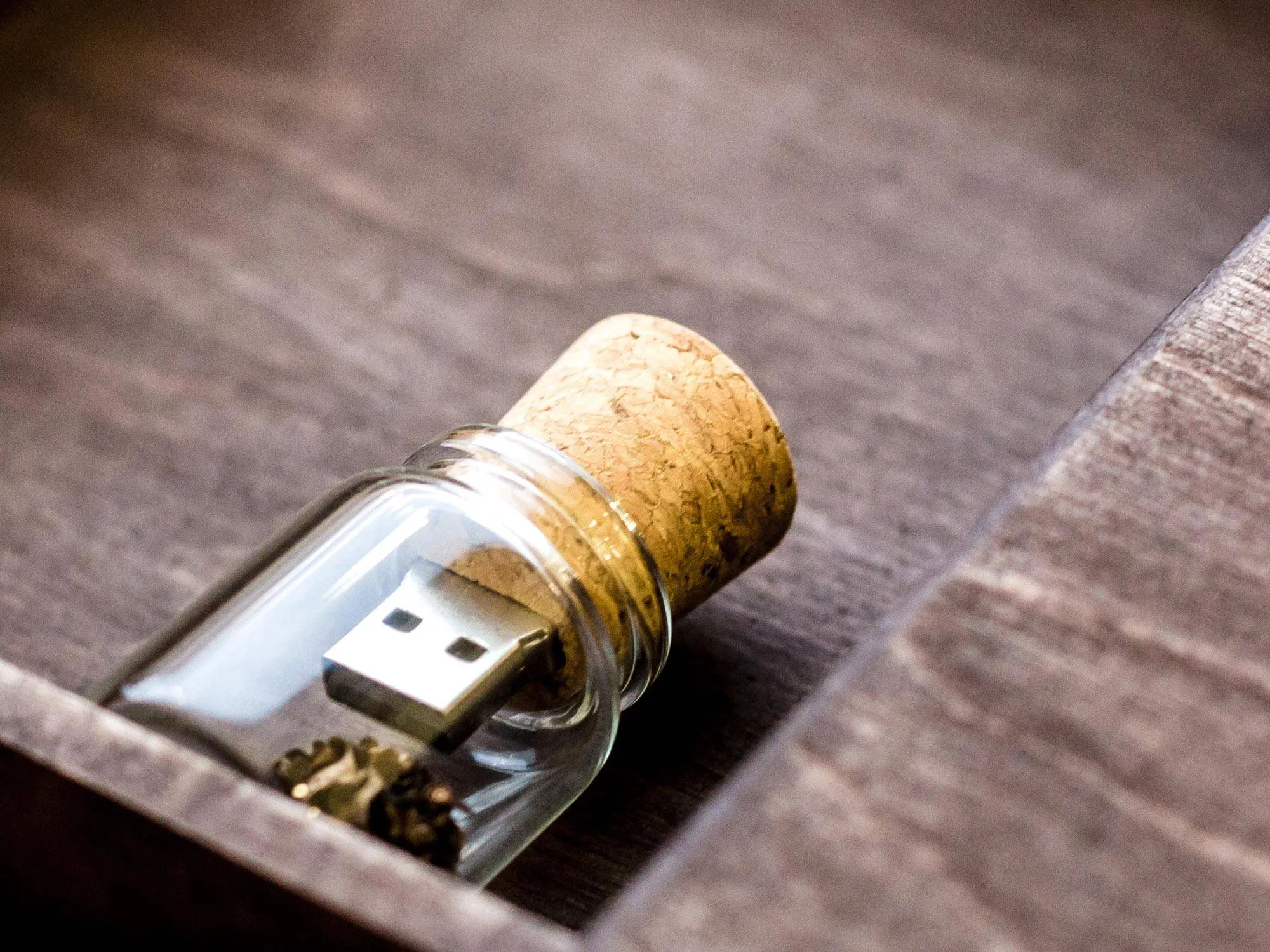 Wooden USB box with USB Flash Drive Cork & Bottle (option)