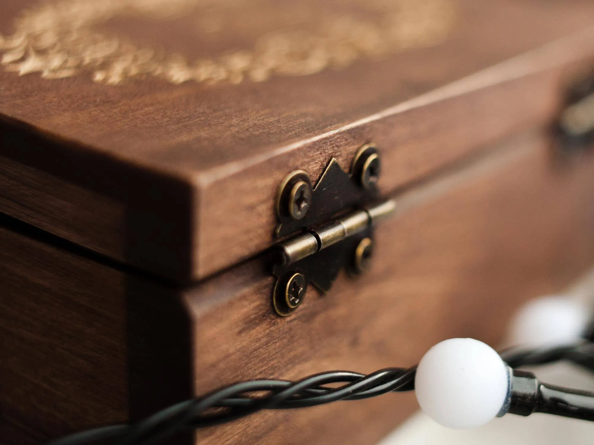 Wooden USB box with USB Flash Drive Cork & Bottle (option)