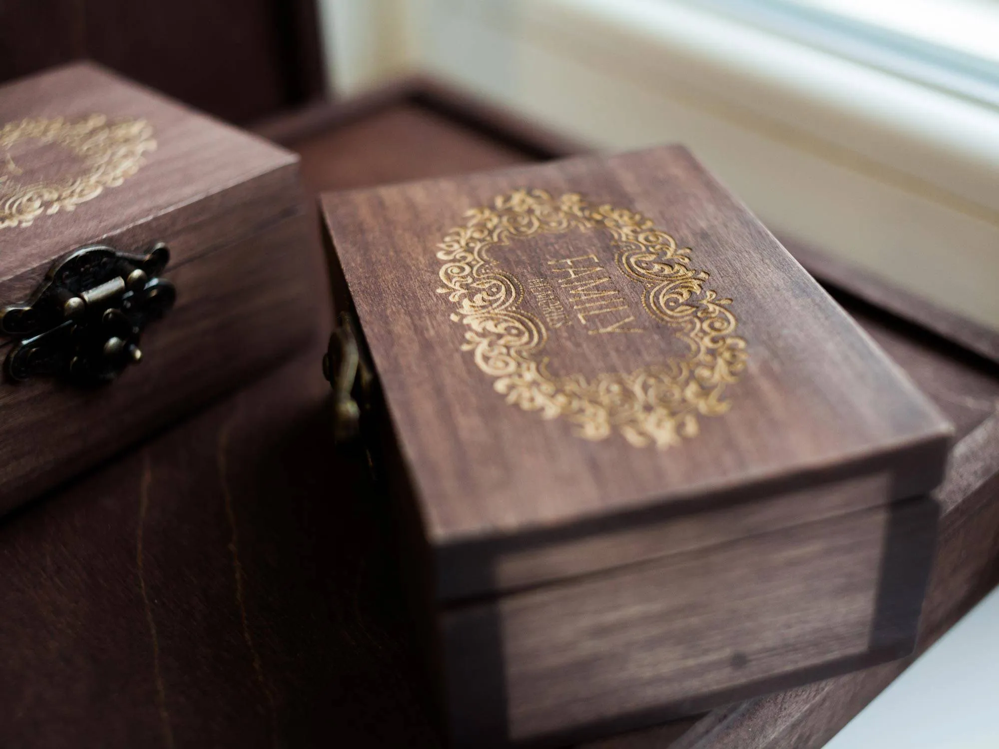 Wooden USB box with USB Flash Drive Cork & Bottle (option)